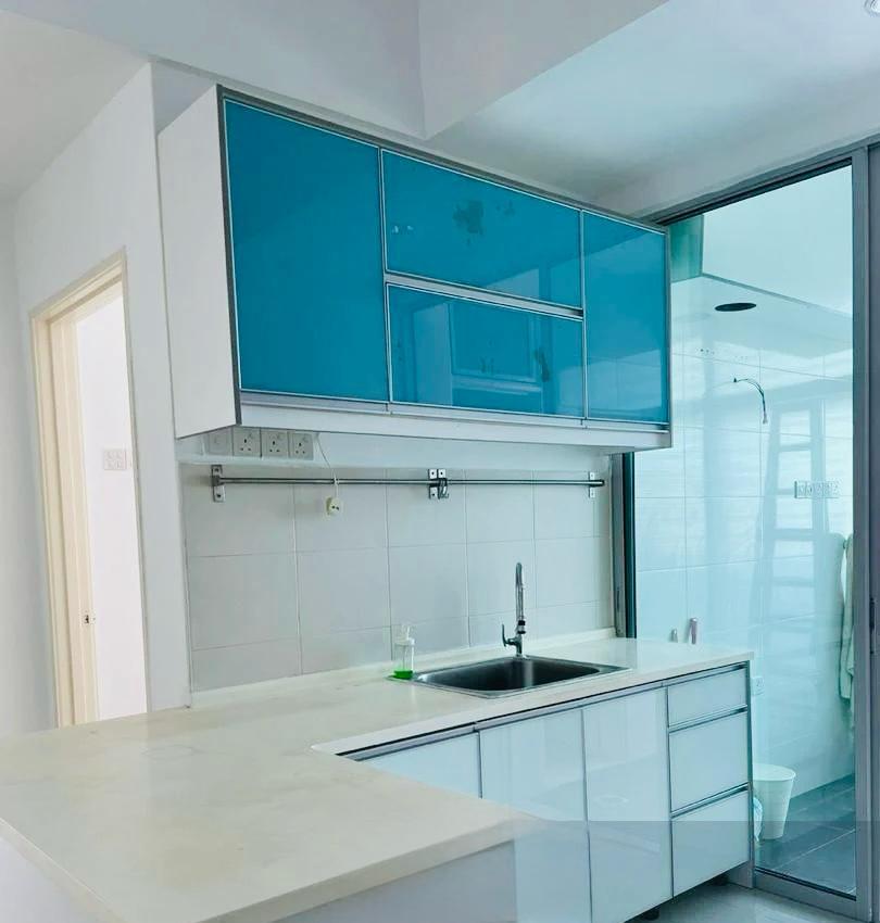 Bayan Villa, 3-Room 3-Bath, High Ceilings, Airy with Lots of Sunlight