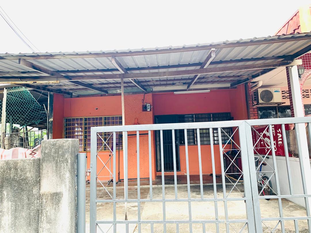 Single Storey, Corner Lot, 3 Room 2 Bath, Taman Sri Serdang