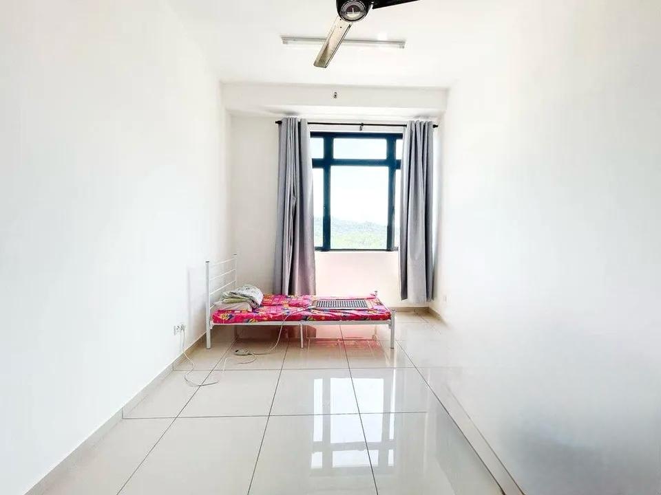 Zenopy Residence, 3 Room 2 Bath, Semi Furnish, Overlooking Lush Greens, Seri Kembangan