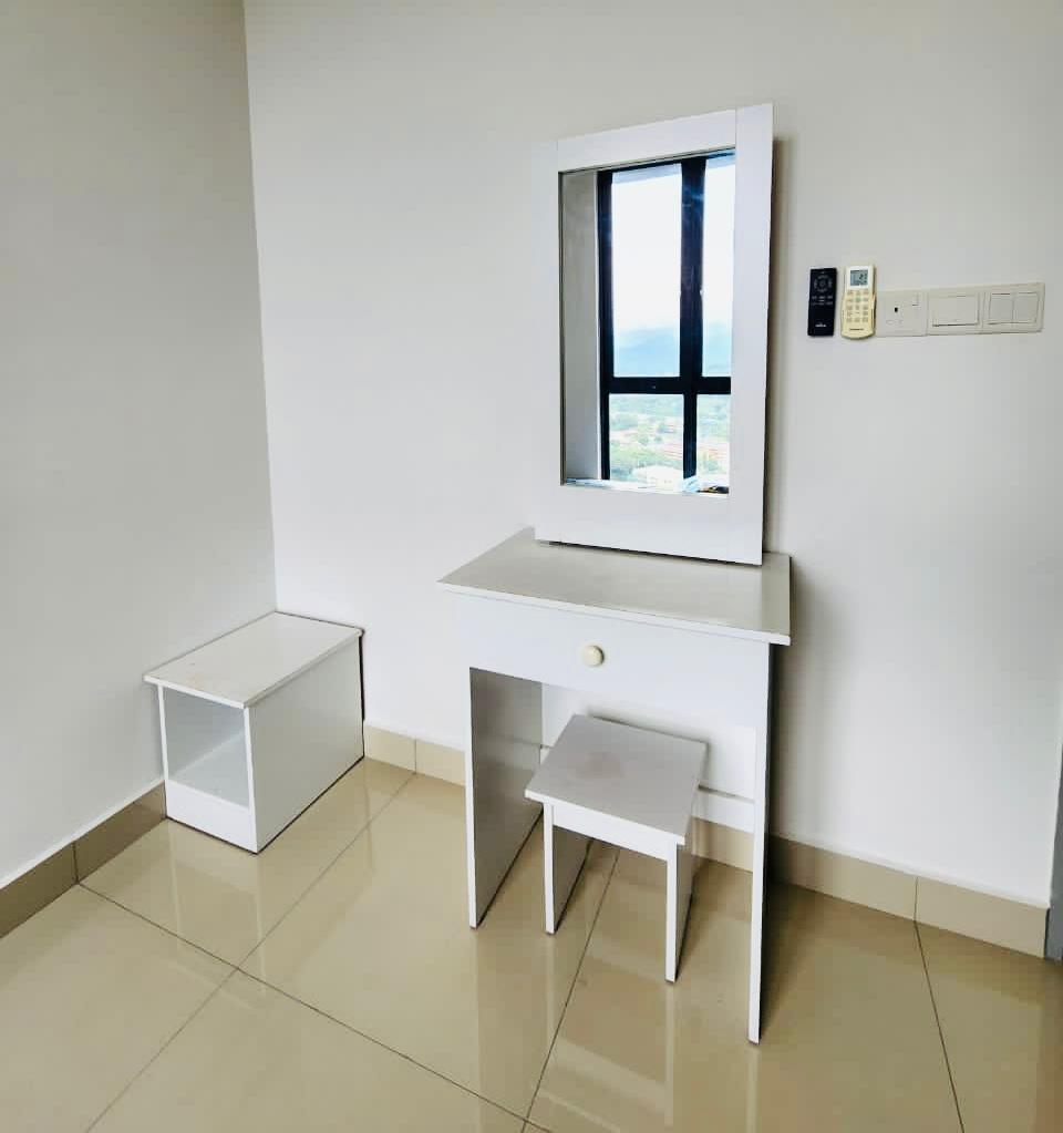 Ayuman Suites, 3 Room 2 Bath, Fully Furnish, Aircon Hotbath Kitchen Ready, Near Bus Stop