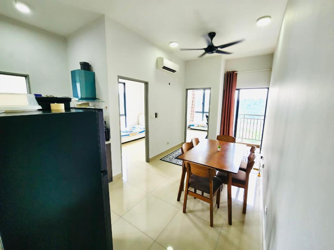Ayuman Suites, 3 Room 2 Bath, Fully Furnish, Aircon Hotbath Kitchen Ready, Near Bus Stop