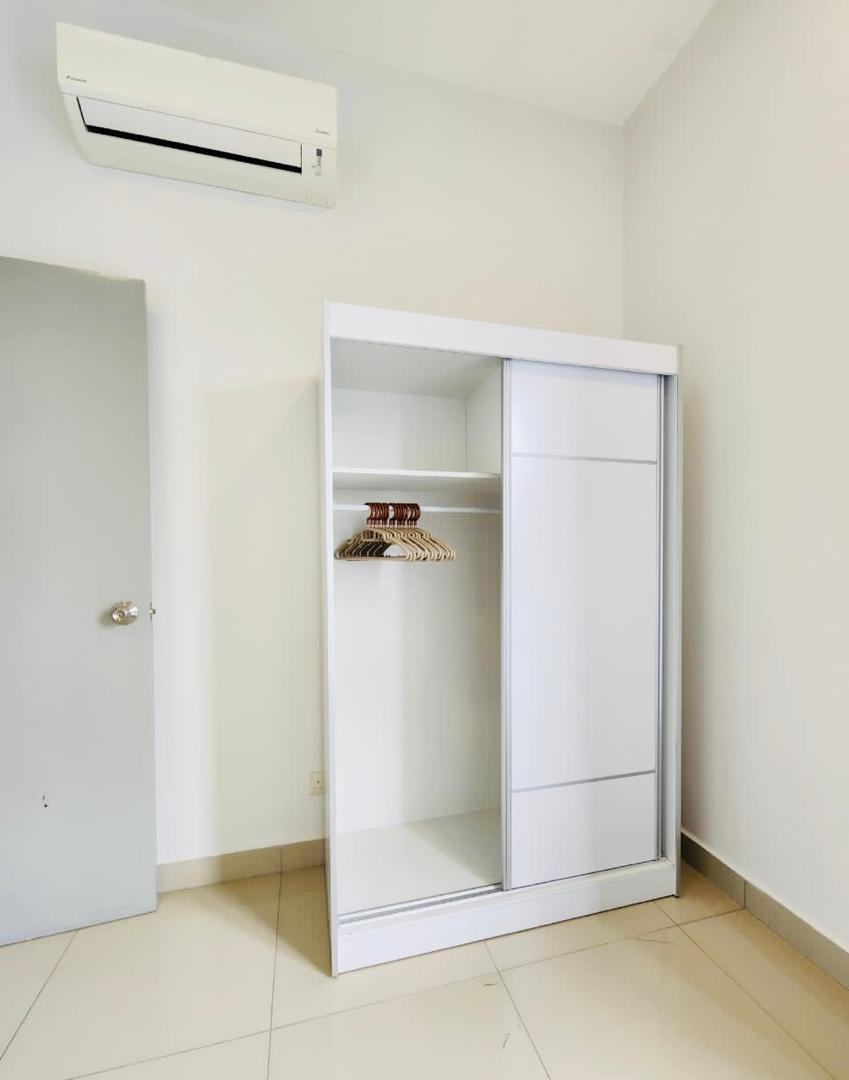 Ayuman Suites, 3 Room 2 Bath, Fully Furnish, Aircon Hotbath Kitchen Ready, Near Bus Stop