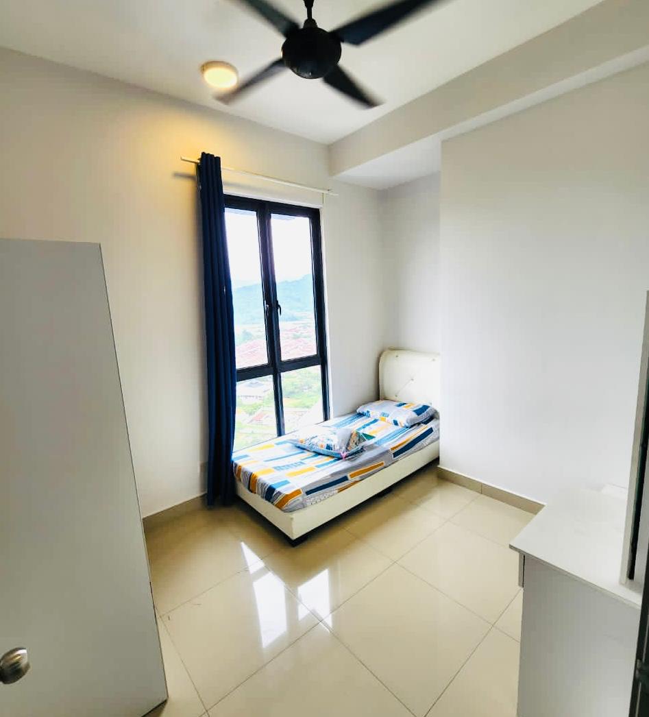 Ayuman Suites, 3 Room 2 Bath, Fully Furnish, Aircon Hotbath Kitchen Ready, Near Bus Stop