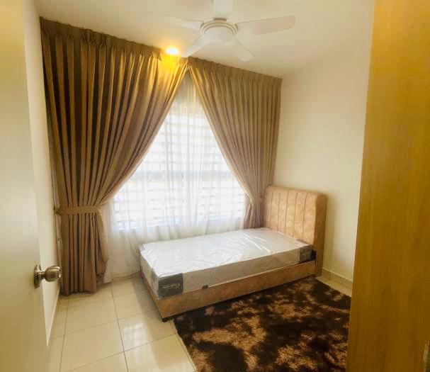 Arena Residences, 4 Room 2 Bath, Semi Furnished with Aircon at Warisan Puteri, Sepang