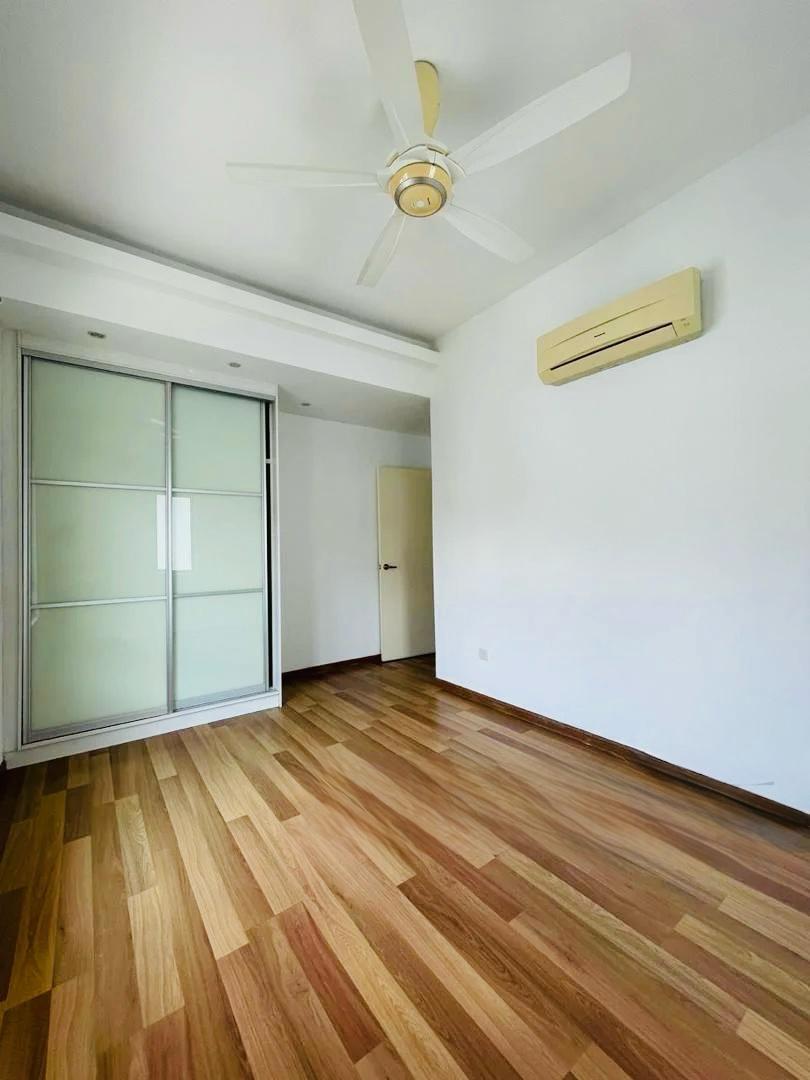 Bayan Villa, 3-Room 3-Bath, High Ceilings, Airy with Lots of Sunlight