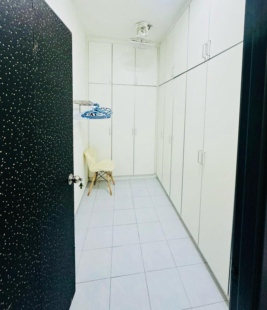 Taman Damai Utama, 3 Room 2 Bath, Renovated Walk Up Apartment, Puchong
