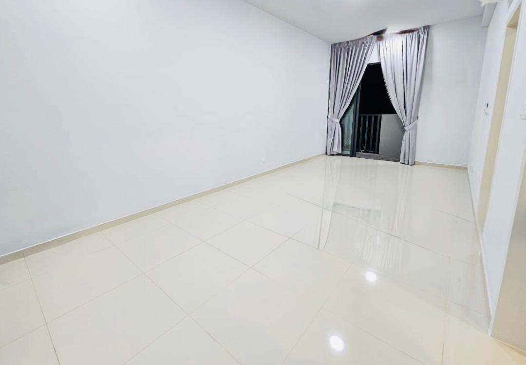 Amani Residence, 3 Room 2 Bath 2 Parking, Bare Unit, Bandar Puteri Puchong